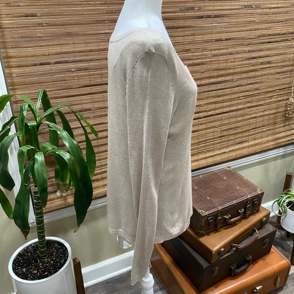 Oatmeal Lightweight Layered Look sweater size L - Picture 6 of 7